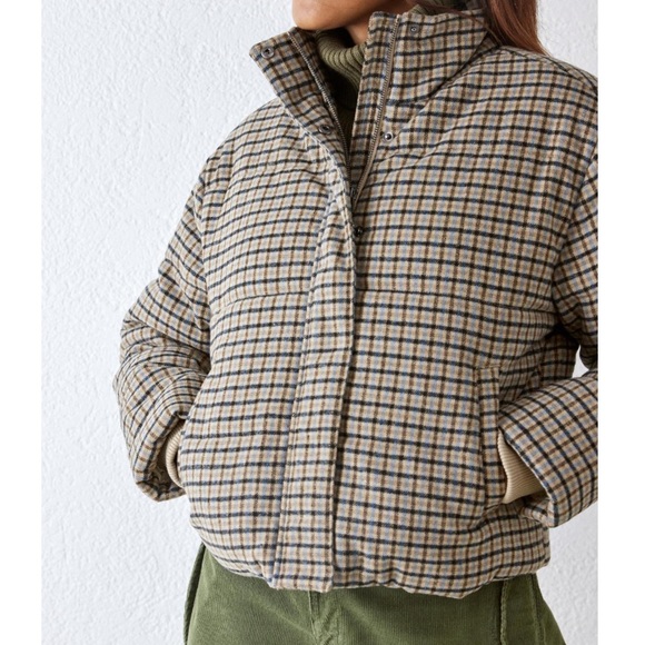 π₯π₯RVCA - EEZEH PUFFER JACKπ₯π₯ - Picture 6 of 12